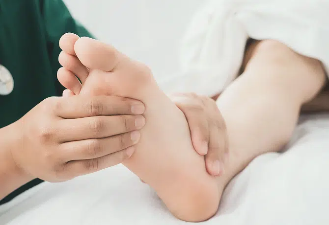 HALLUX VALGUS